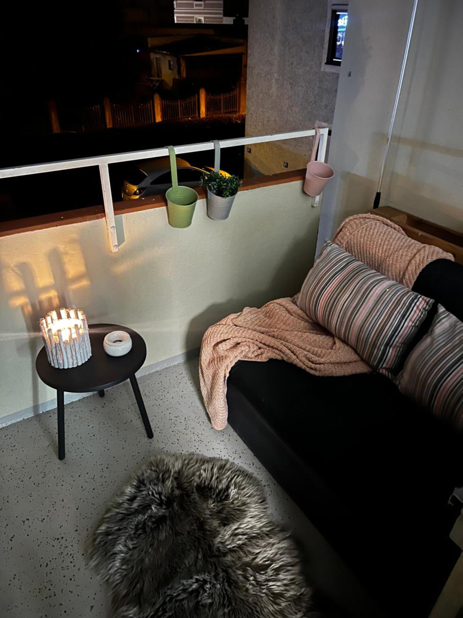 Lilis Apartment Mit Balkon アウグスブルク エクステリア 写真