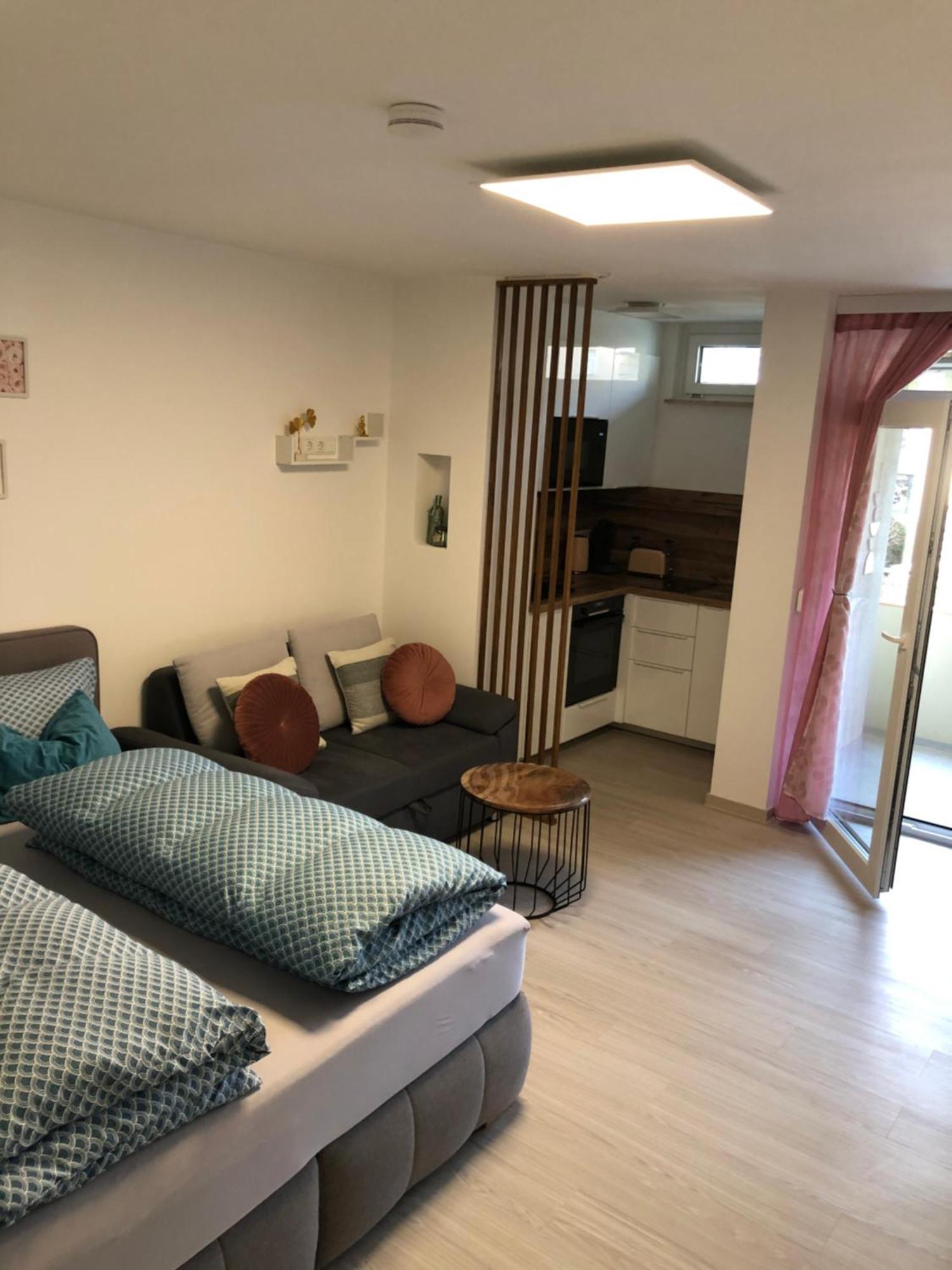 Lilis Apartment Mit Balkon アウグスブルク エクステリア 写真